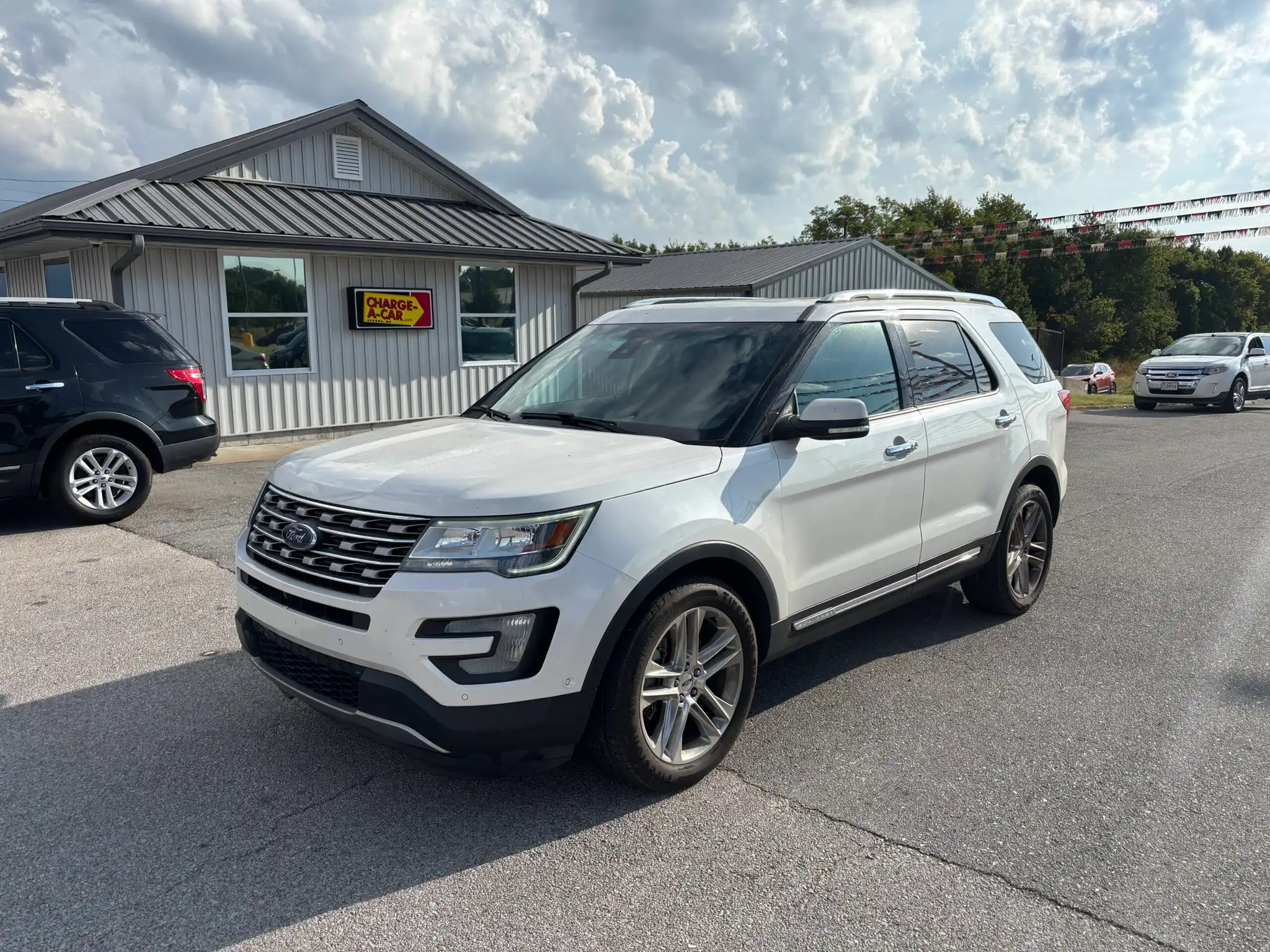 2016 Ford Explorer Limited FWD's photo