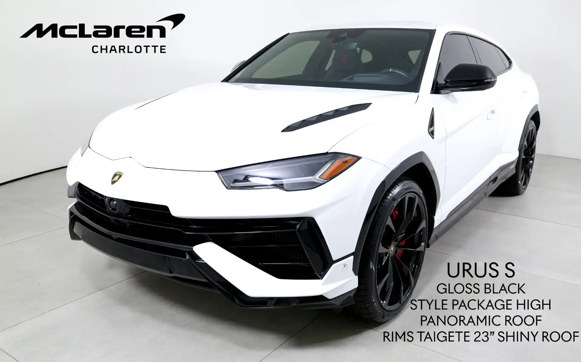 2023 Lamborghini Urus S's photo