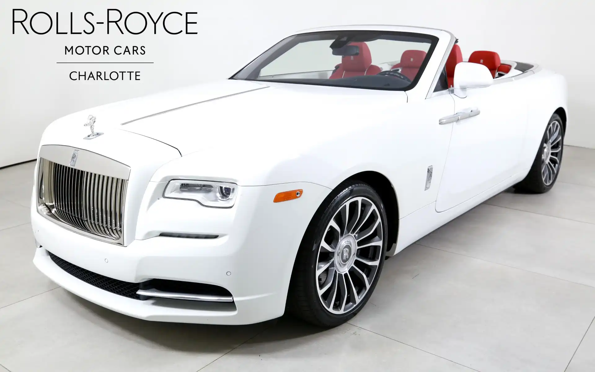 2020 Rolls-Royce Dawn Base's photo