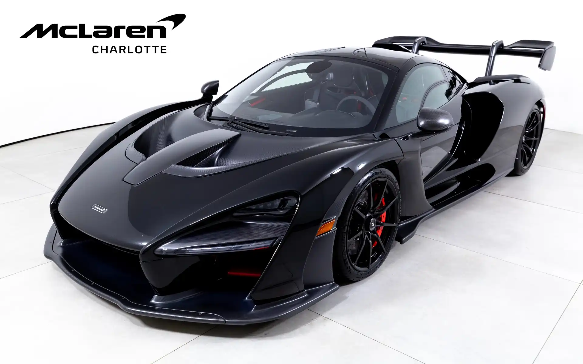 2019 McLaren Senna's photo