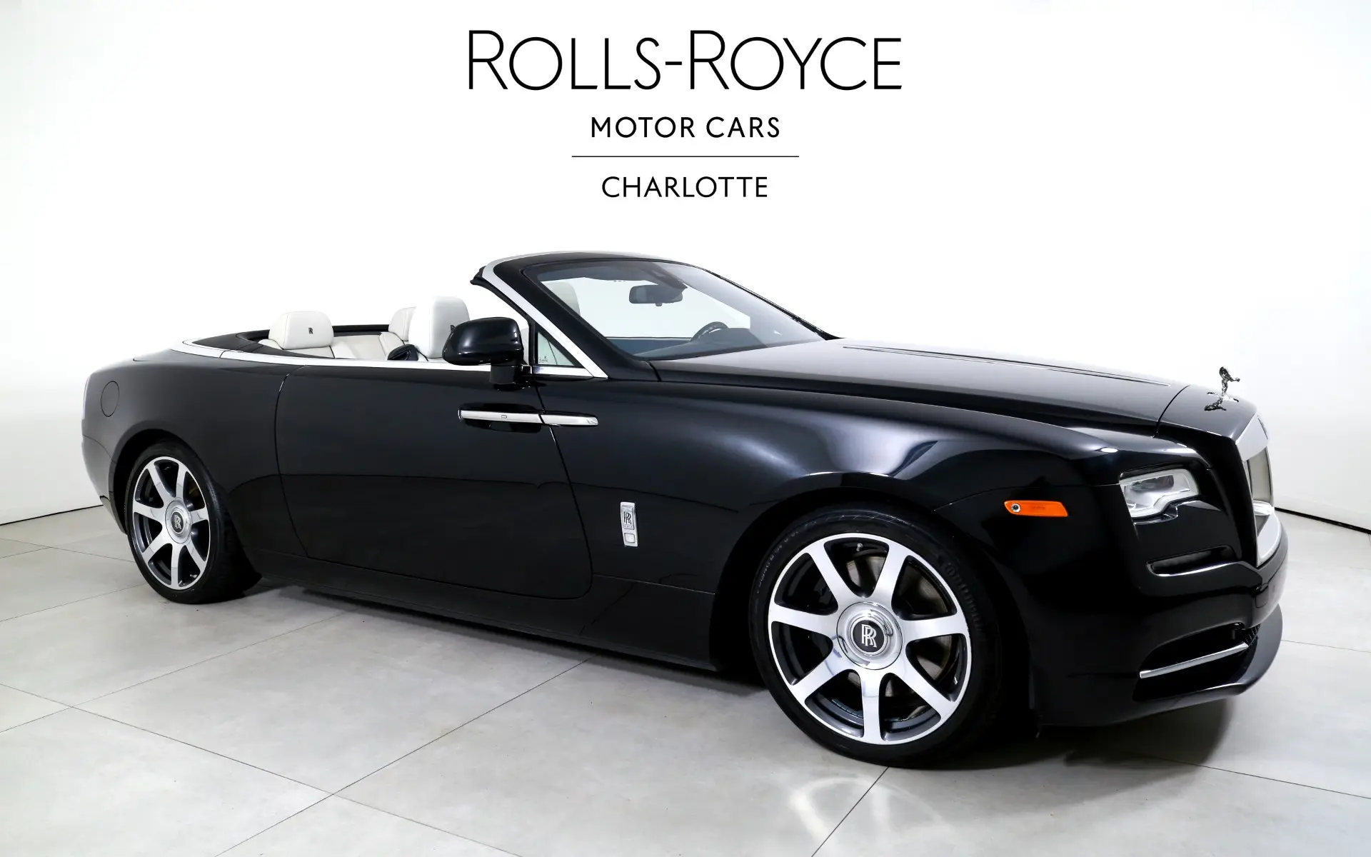 2017 Rolls-Royce Dawn Base photo 5