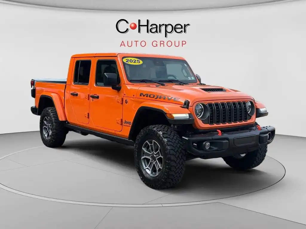 2025 Jeep Gladiator Mojave X Auto's photo