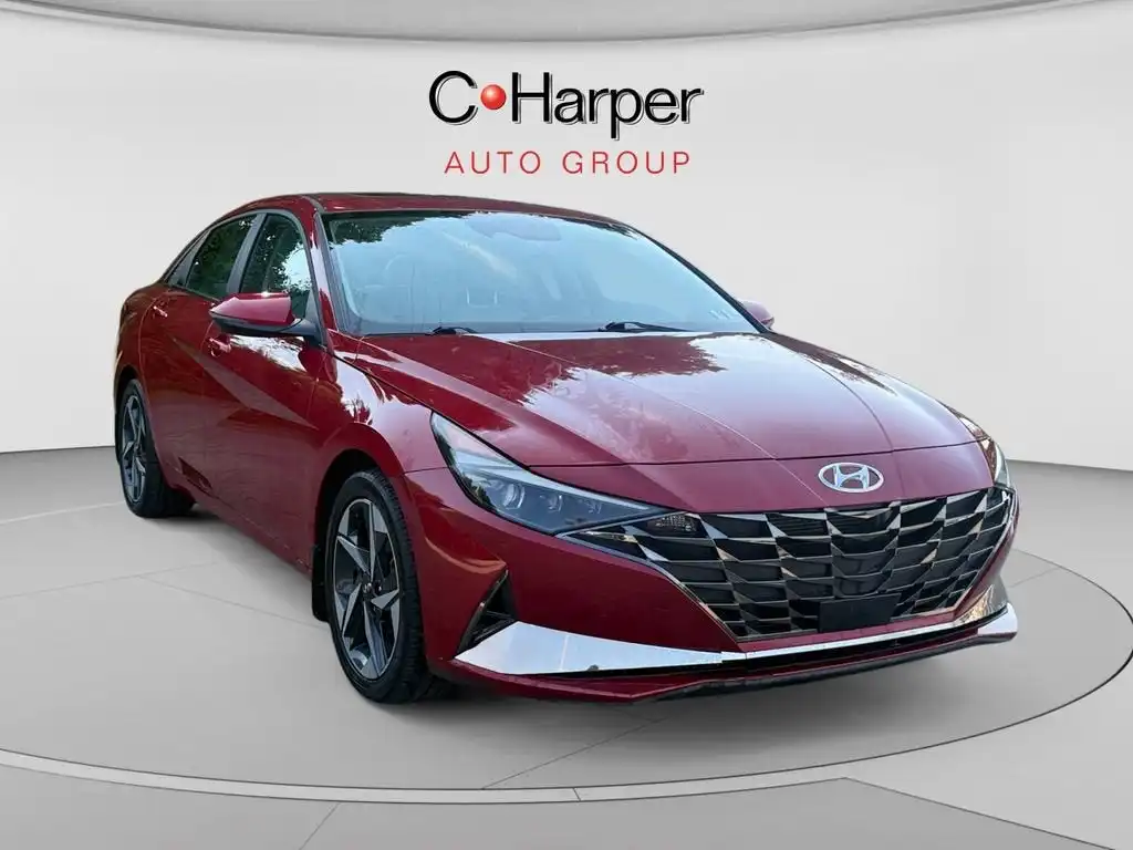 2023 Hyundai Elantra 1.6 Hybrid Limited DCT's photo