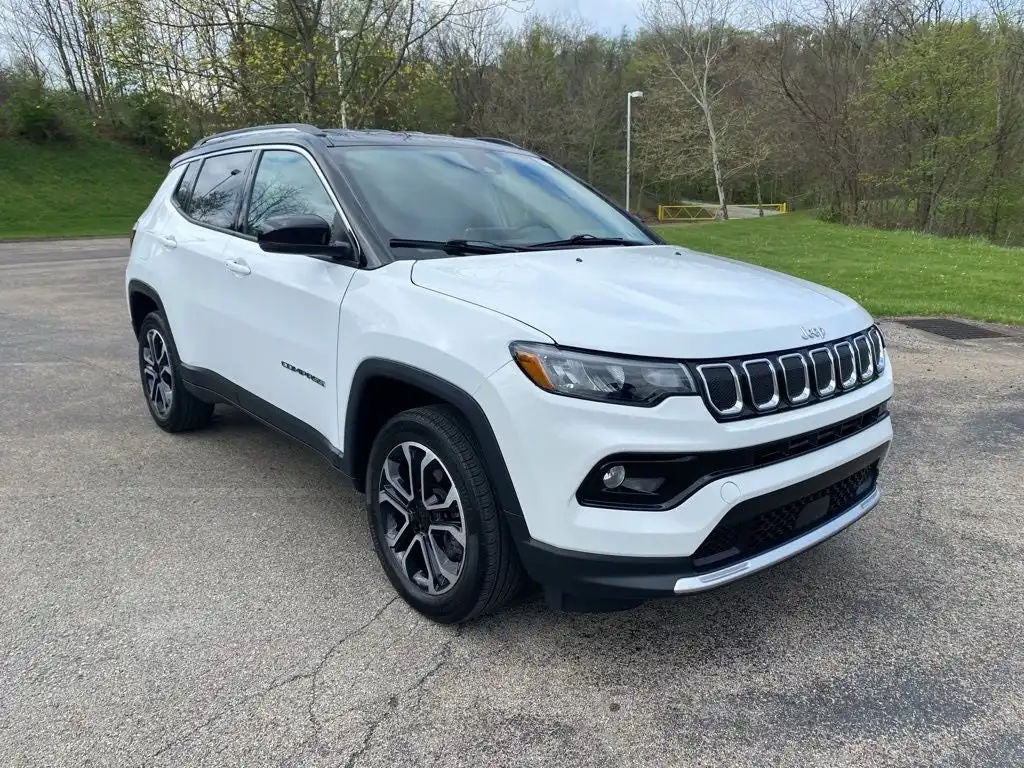 2022 Jeep Compass Limited 4WD's photo