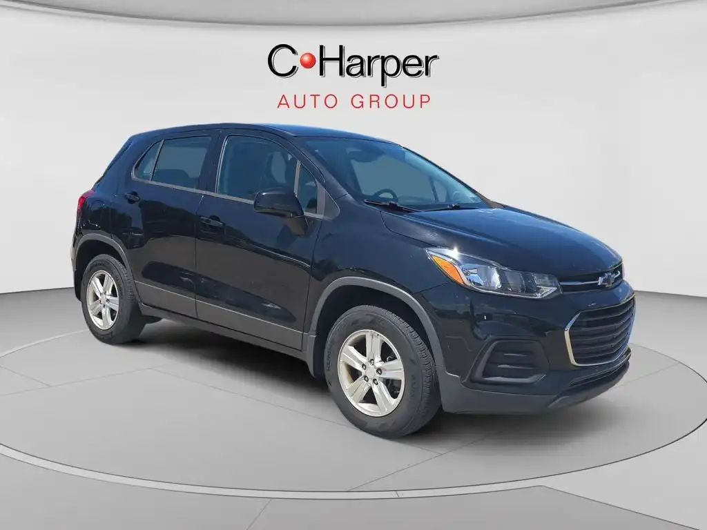2020 Chevrolet Trax LS AWD's photo