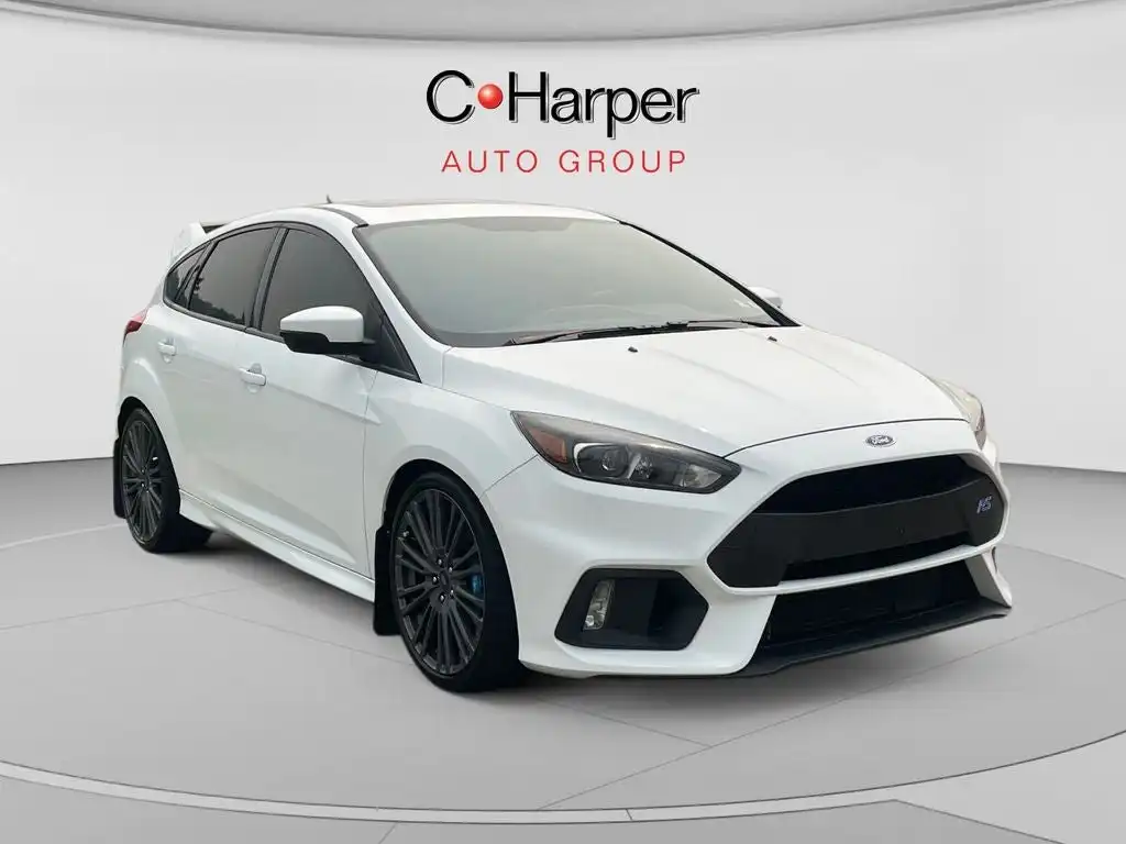 2017 Ford Focus 5 Door Hatch RS's photo