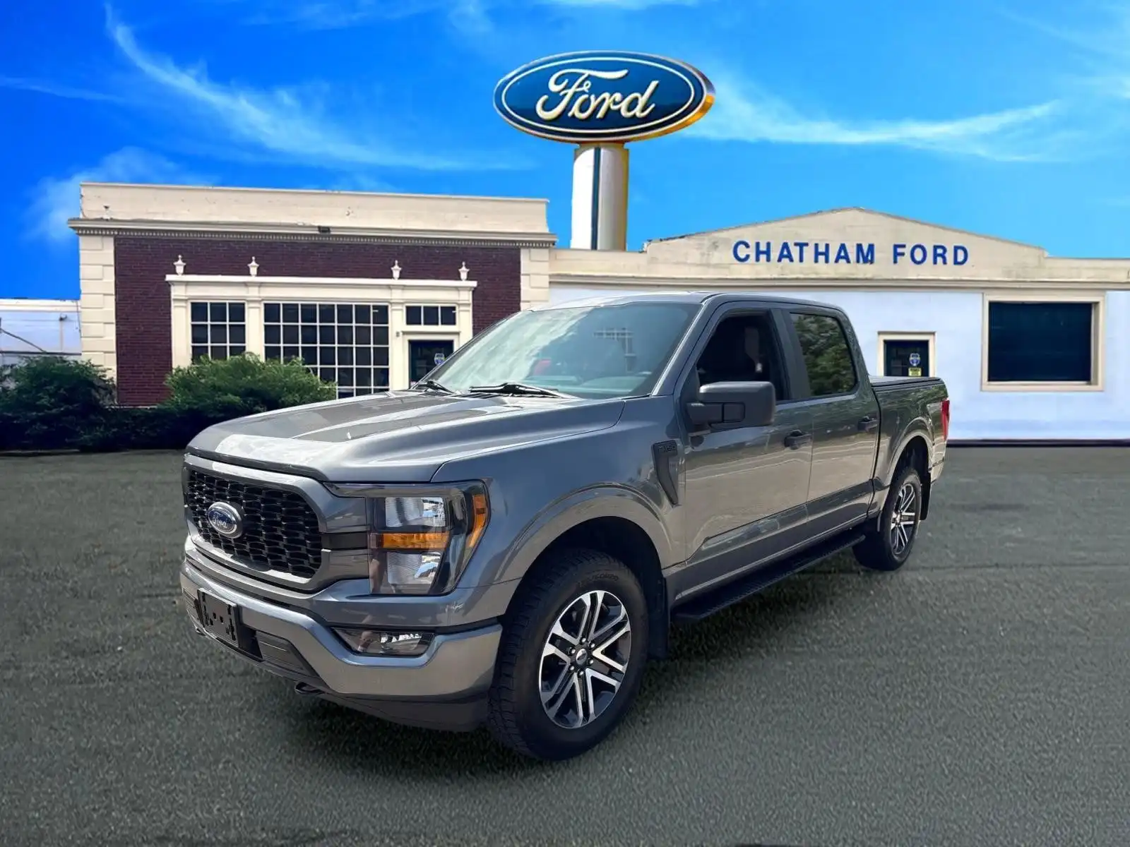 2023 Ford F-150 XL 4x4 SuperCrew 5-1/2 Box's photo