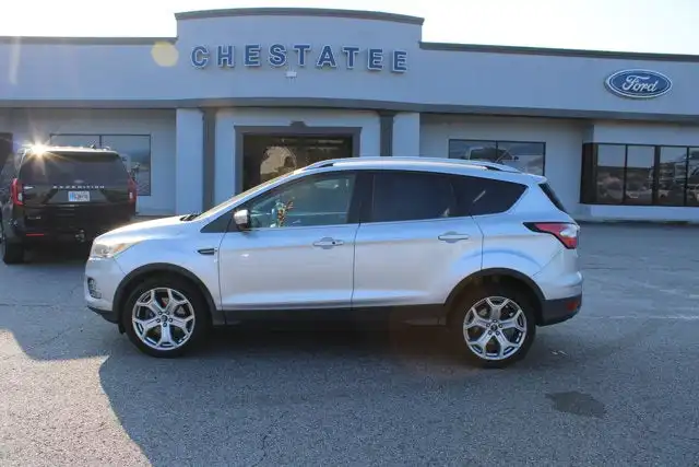 2017 Ford Escape Titanium's photo