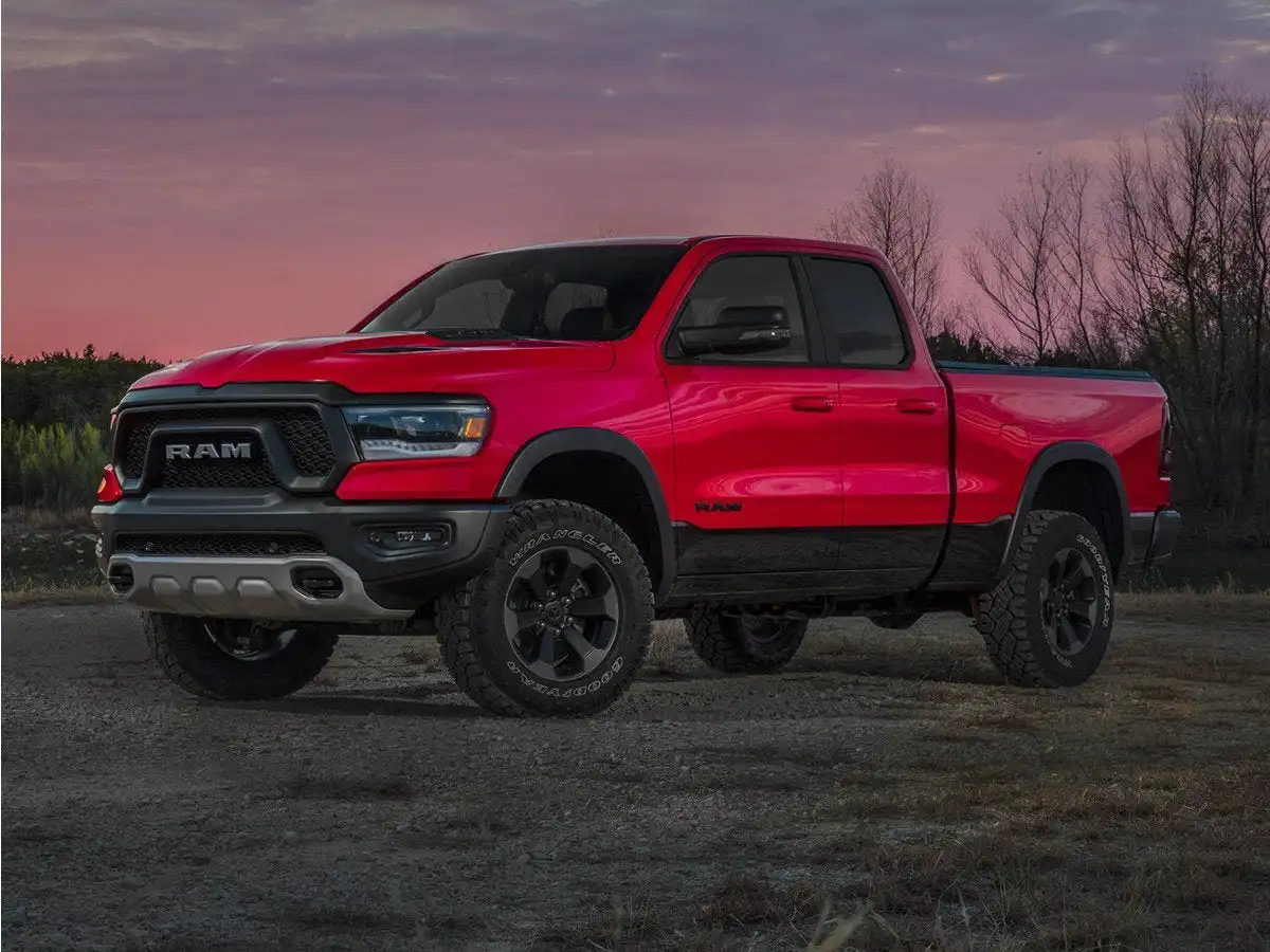 2019 RAM 1500 Big Horn/Lone Star 4x4 Crew Cab 5'7's photo