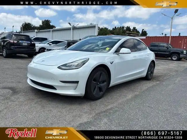 2020 Tesla Model 3 Standard Range Plus's photo