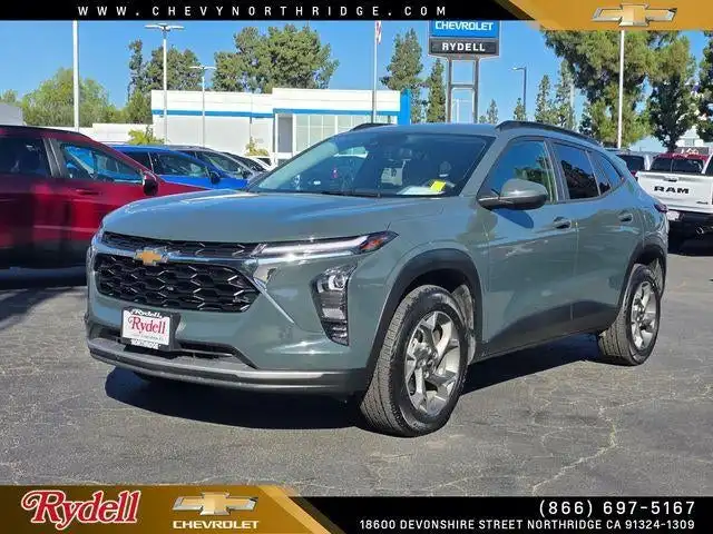 2025 Chevrolet Trax LT's photo