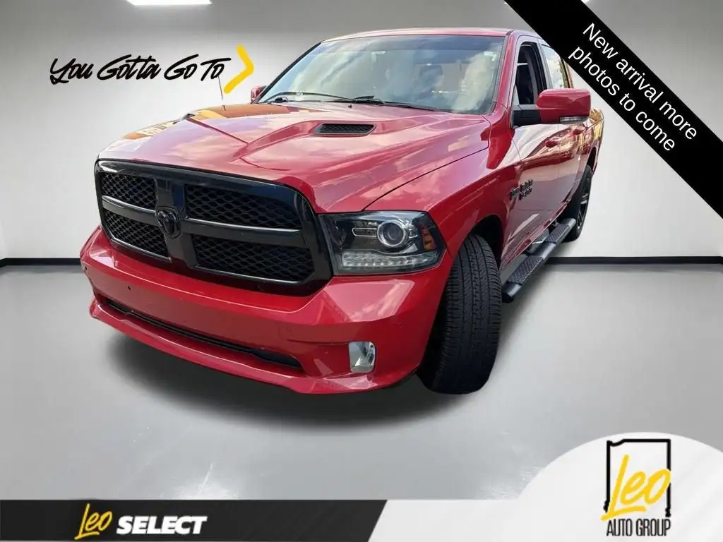 2017 RAM 1500 Night 4x4 Crew Cab 5'7's photo