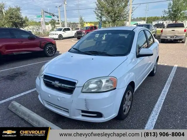 2011 Chevrolet Aveo 1LT's photo
