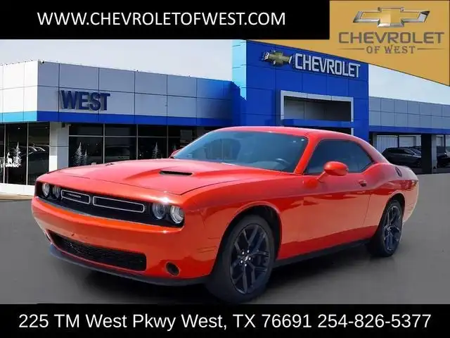 2020 Dodge Challenger SXT Auto's photo