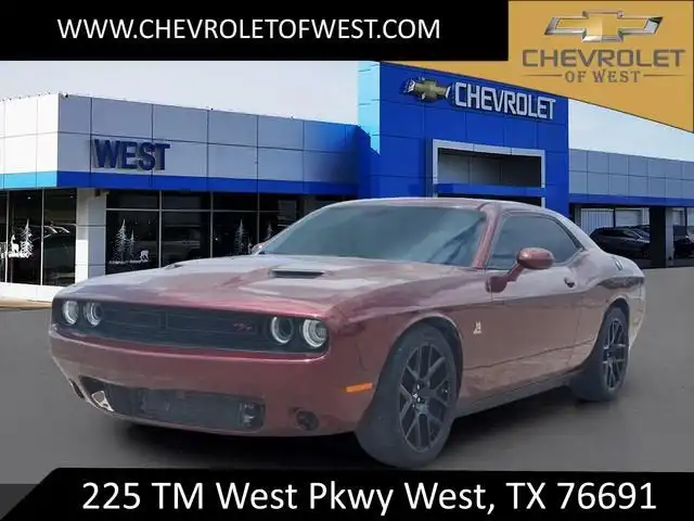 2017 Dodge Challenger Scat Pack's photo