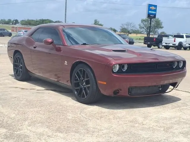 2017 Dodge Challenger Scat Pack photo 3