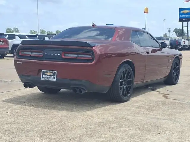 2017 Dodge Challenger Scat Pack photo 5