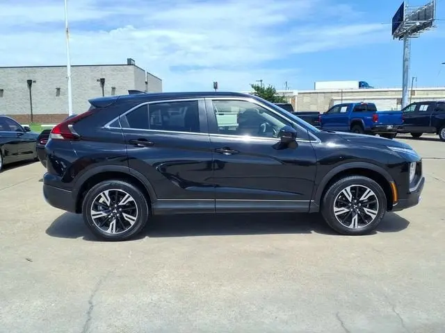 2026 Mitsubishi Eclipse Cross Black Edition S-AWC photo 4
