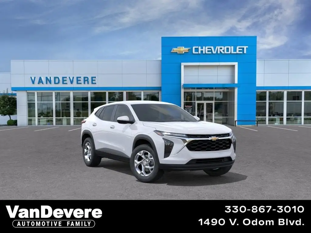 2026 Chevrolet Trax LS photo 1