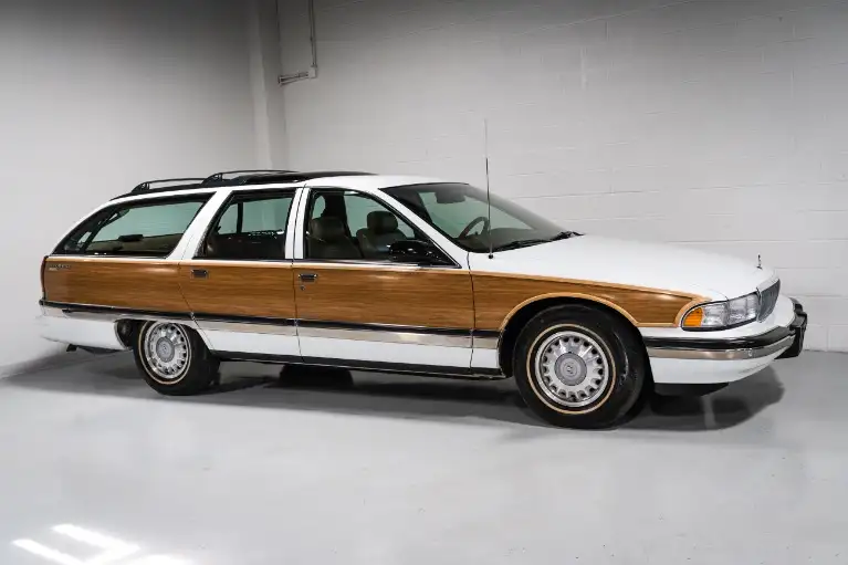 1996 Buick Roadmaster's photo