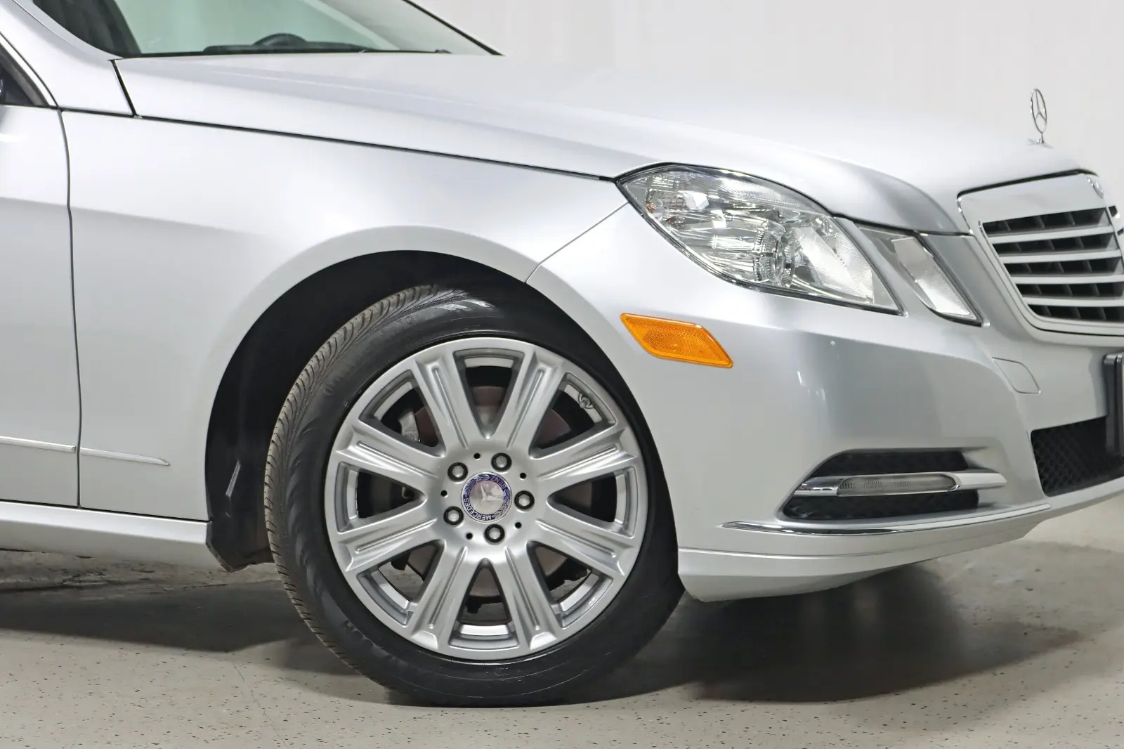 2013 Mercedes-Benz E-Class E350 Luxury 4MATIC photo 5