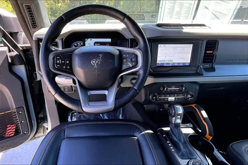 2021 Ford Bronco Badlands 4WD photo 4