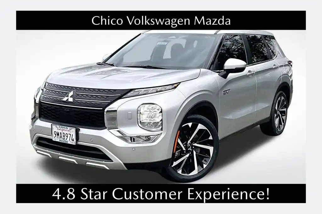 2024 Mitsubishi Outlander Plug-in Hybrid SE S-AWC's photo