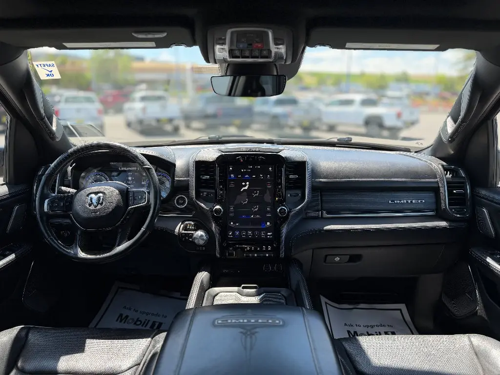 2019 RAM 1500 Limited 4WD Crew Cab 6'4 photo 5