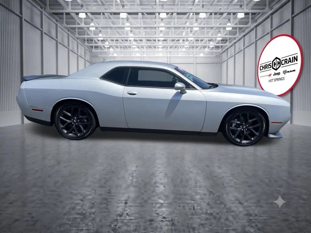 2023 Dodge Challenger GT Auto photo 3