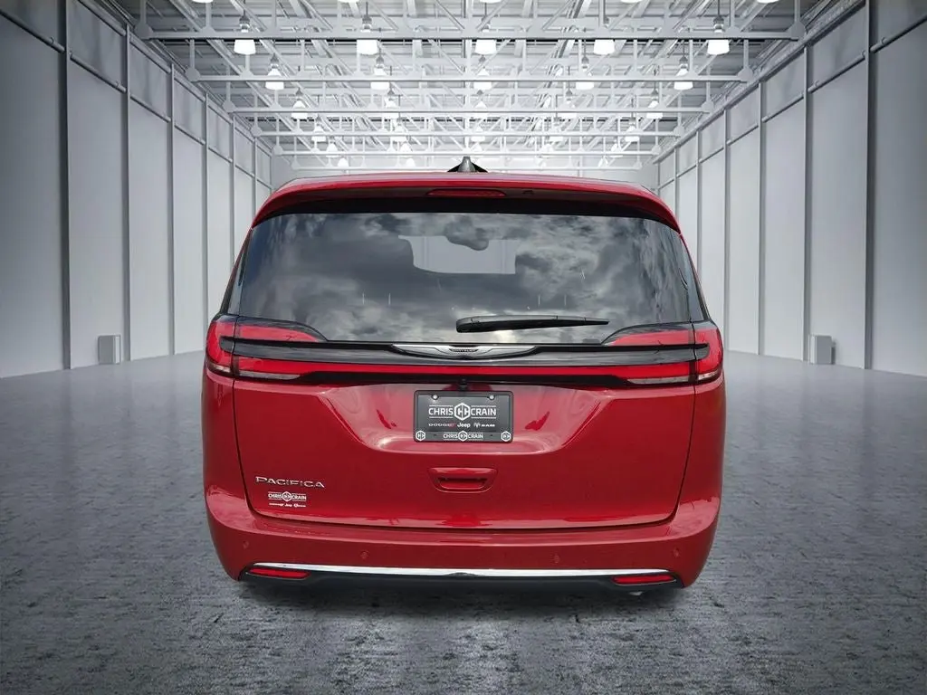 2026 Chrysler Pacifica Select photo 5