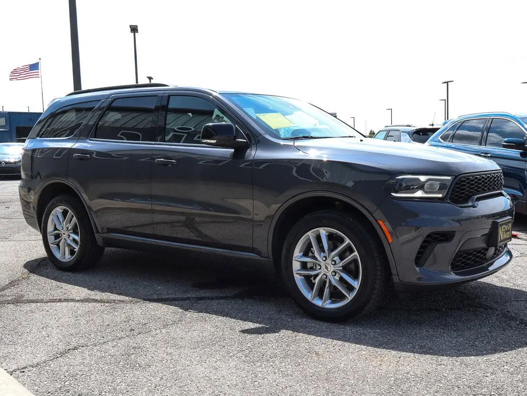 2024 Dodge Durango GT Plus AWD photo 3