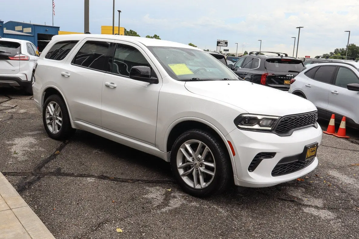 2025 Dodge Durango GT AWD photo 3
