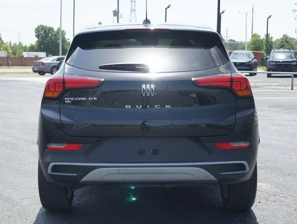 2025 Buick Encore GX Preferred AWD photo 3