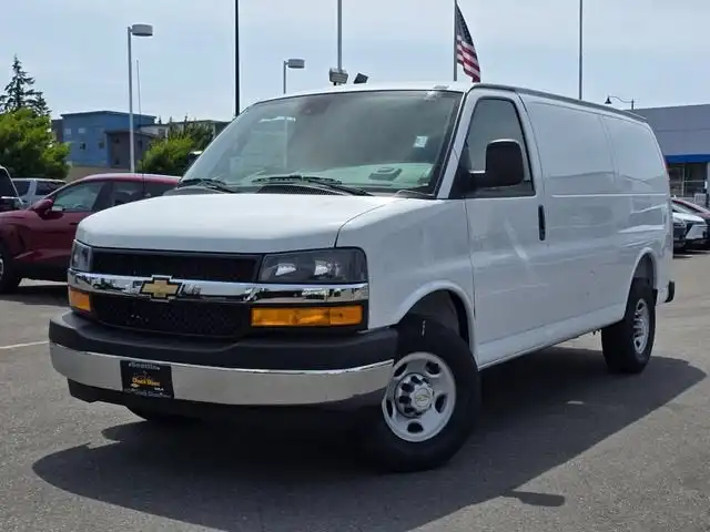 2026 Chevrolet Express 3500 Work Van HD's photo