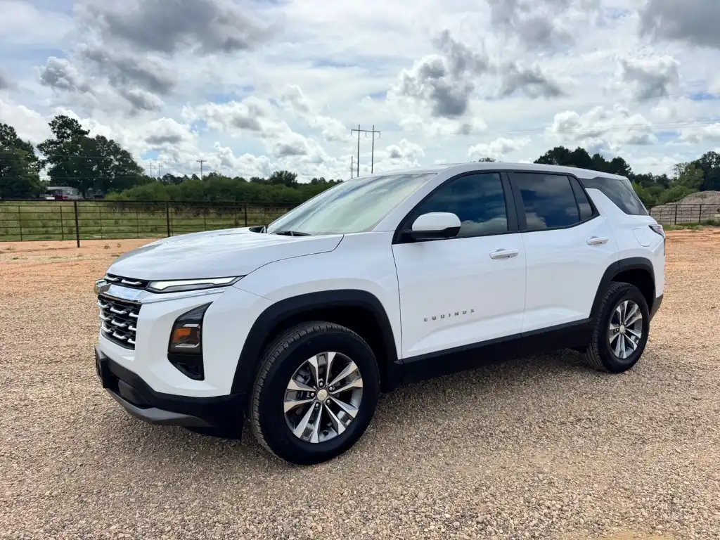 2026 Chevrolet Equinox 1.5T LT AWD's photo