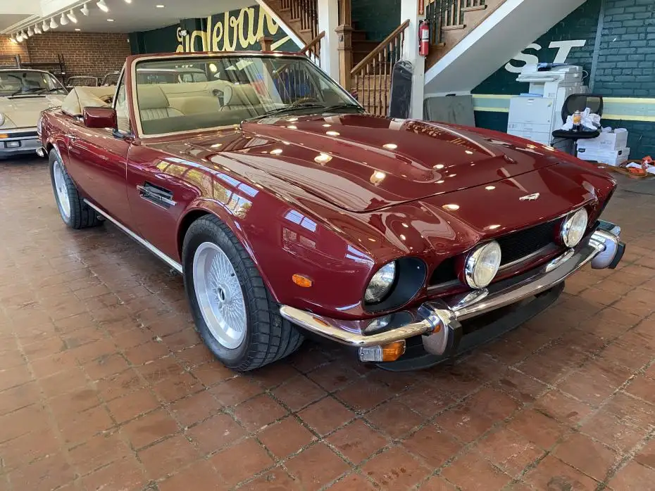 1984 Aston Martin Vantage's photo