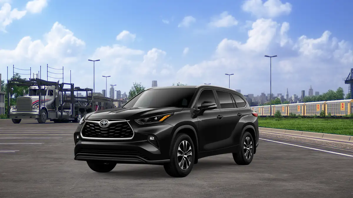 2026 Toyota Highlander XLE AWD's photo