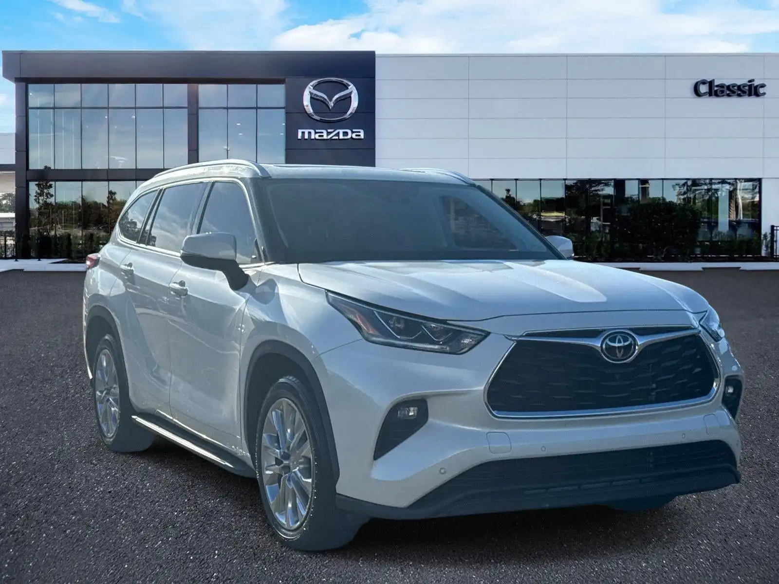 2021 Toyota Highlander Limited 2WD V6's photo
