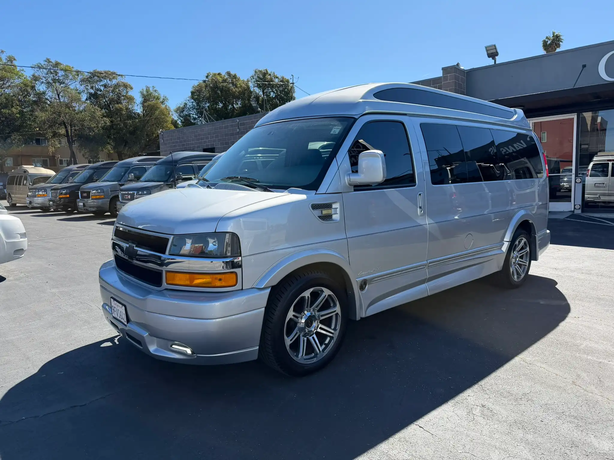 2018 Chevrolet Express 2500 Work Van HD's photo
