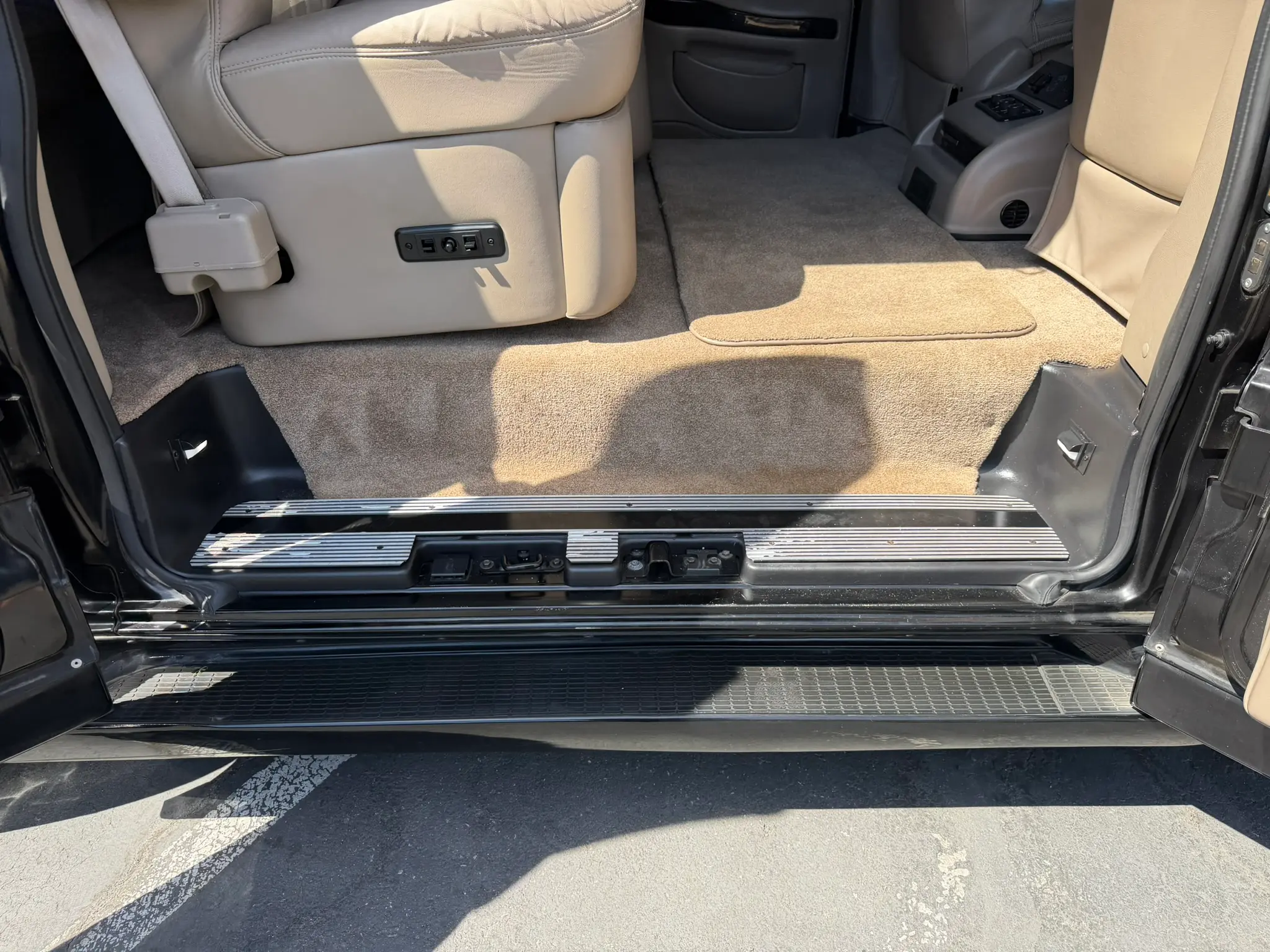 2012 Chevrolet Express 1500 7 Passenger Explorer Van photo 5