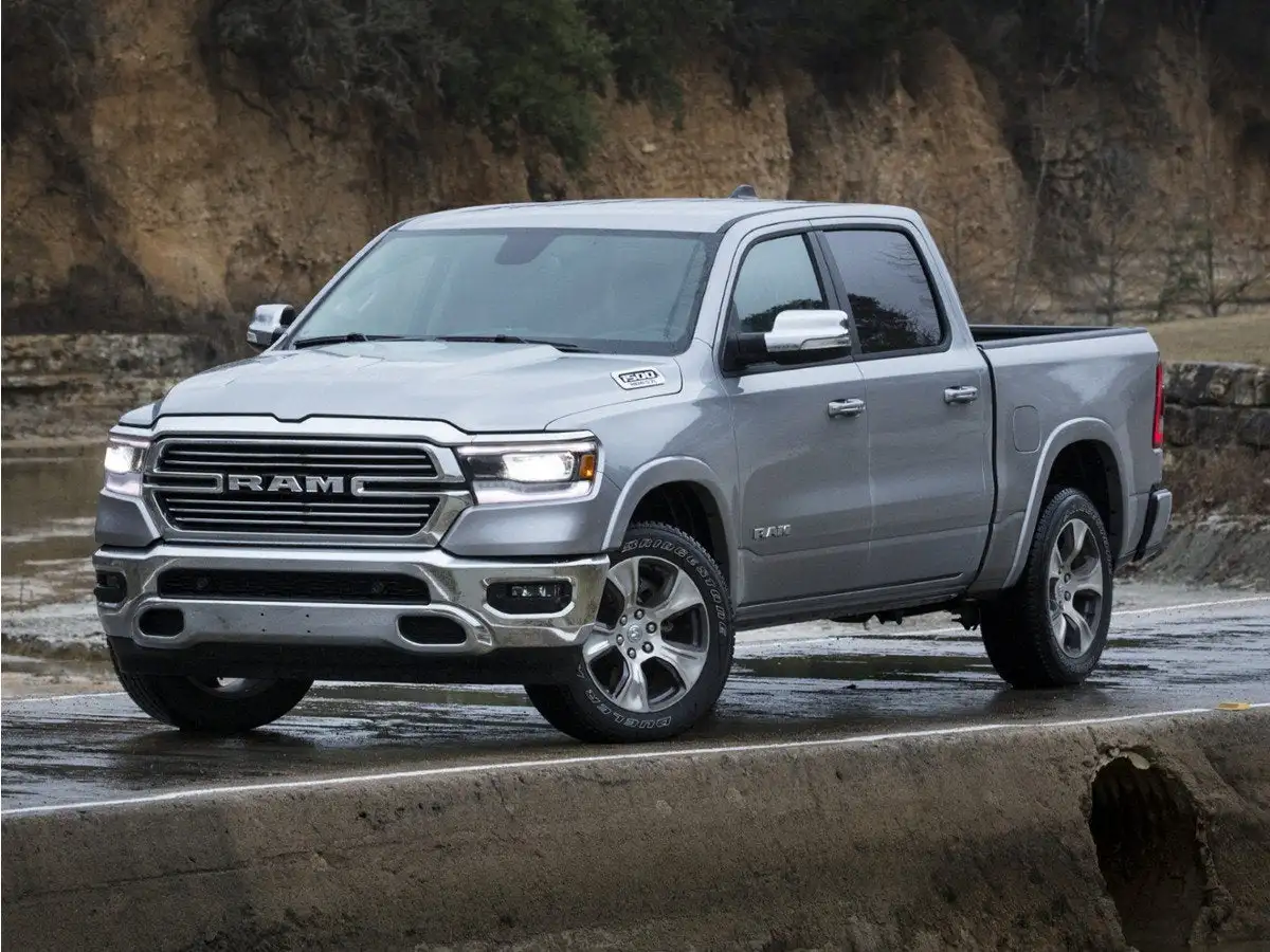 2024 RAM 1500 Laramie Crew Cab 5'7's photo