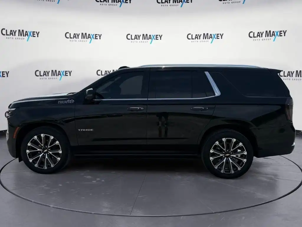 2025 Chevrolet Tahoe High Country 4WD's photo
