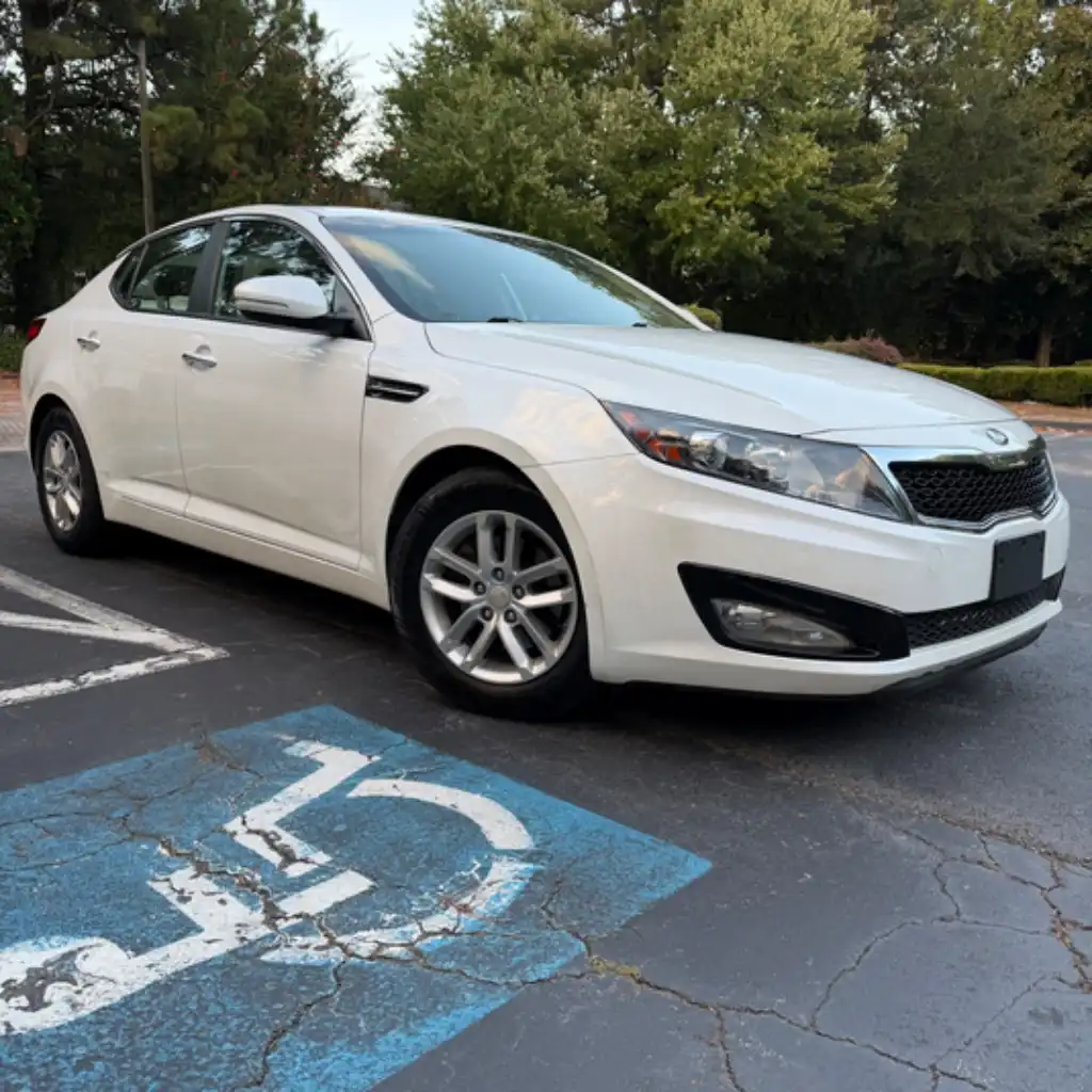 2013 Kia Optima LX Auto's photo