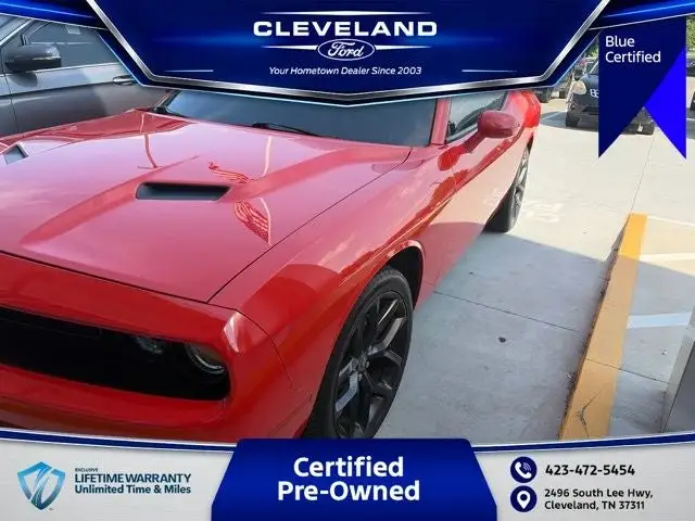 2021 Dodge Challenger SXT Auto photo 1