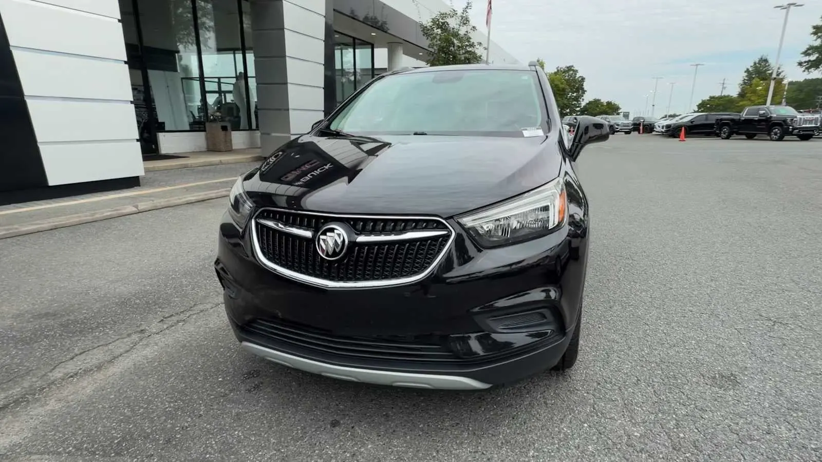 2021 Buick Encore Preferred photo 3