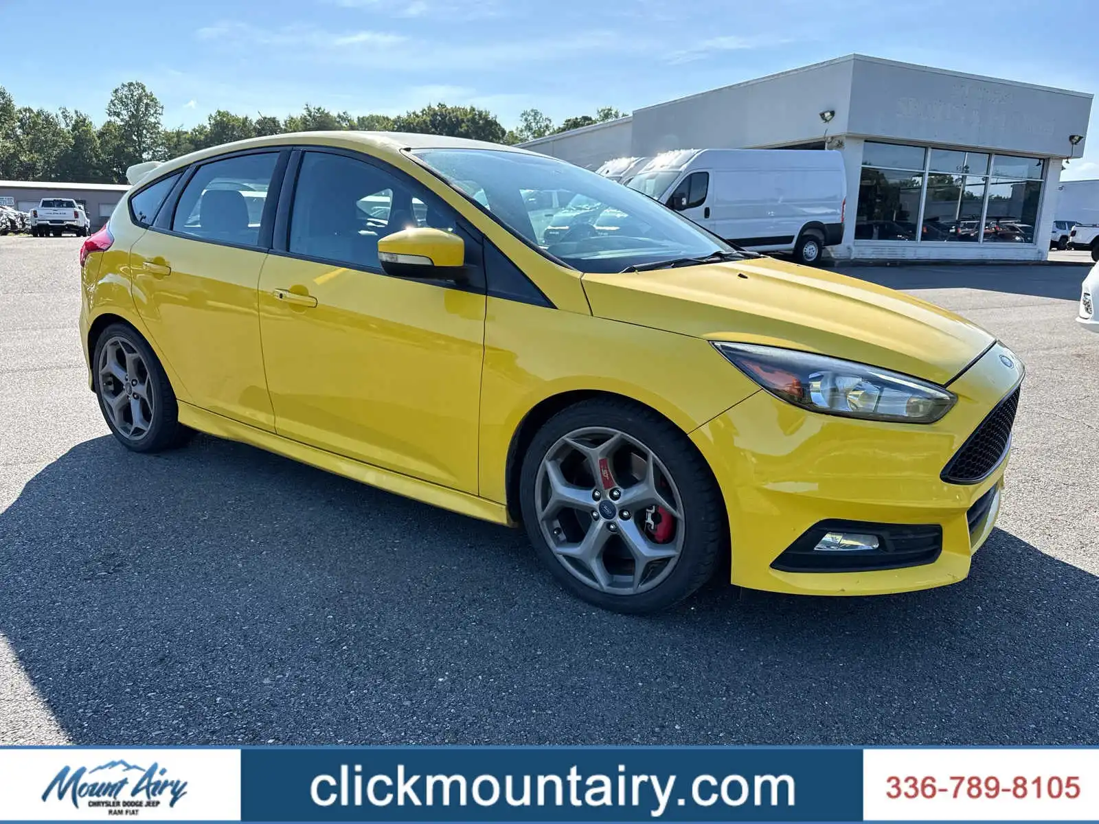 2017 Ford Focus 5 Door Hatch ST's photo