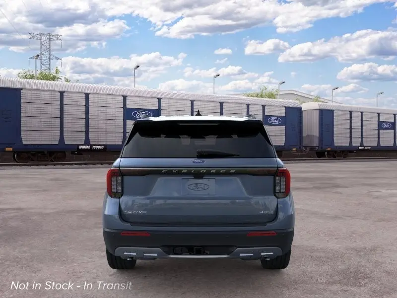 2026 Ford Explorer Active 4WD photo 5