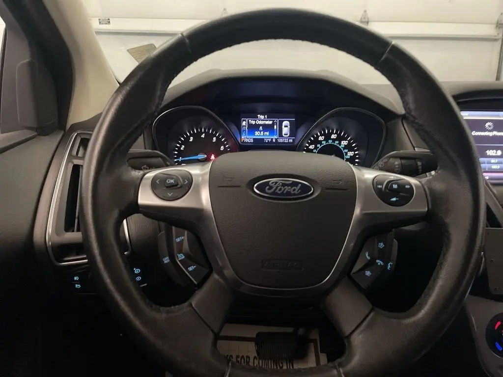 2013 Ford Focus 5 Door Hatch Titanium photo 5