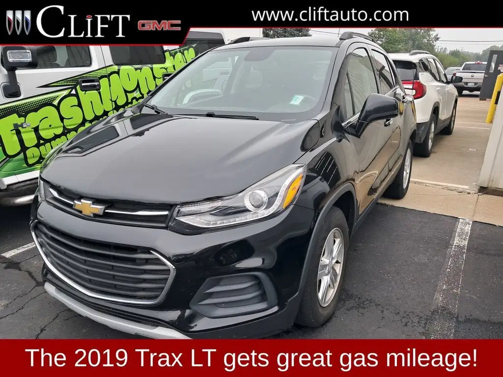 2019 Chevrolet Trax LT photo 1