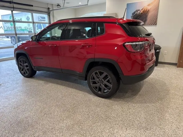 2026 Jeep Compass Altitude 4X4 photo 3
